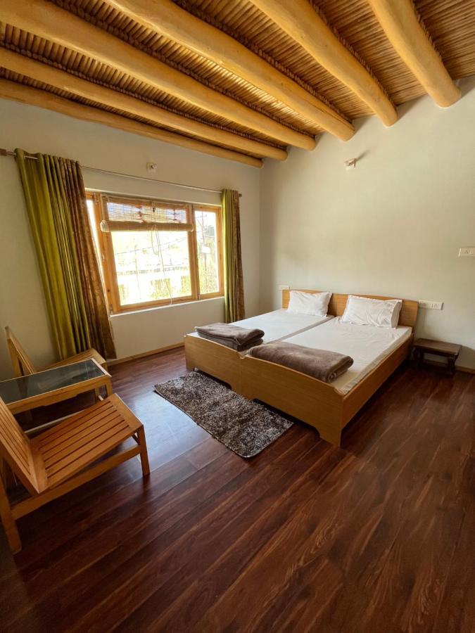 Hotel Chakzot Garden House Leh Exterior foto